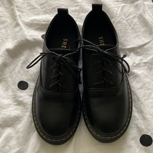 NWOT never worn shoes.